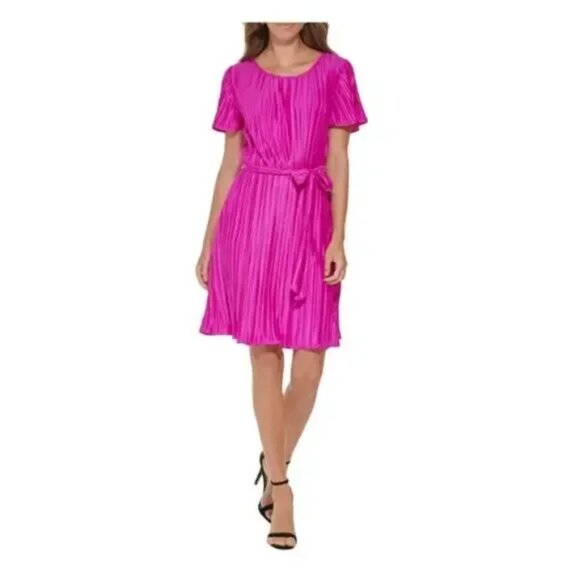 DKNY NWT Bright Pink Fuchsia Short Sleeve Pleated Party Cocktail Dress - Picture 1 of 8